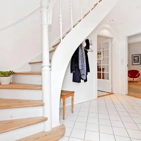 Entire Multi-room In Patrician Apartament